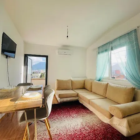 Era's Downtown Apartment *
